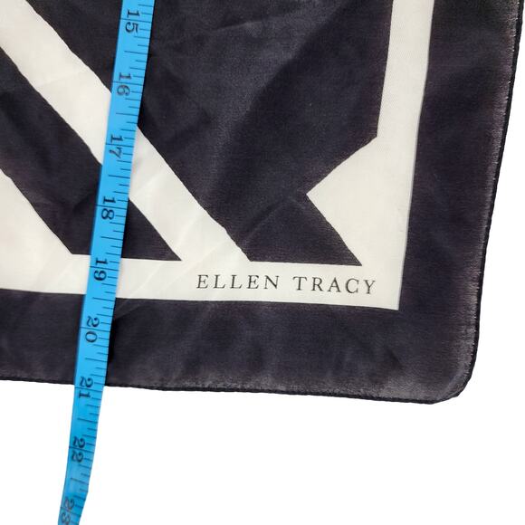 Ellen Tracy Silk Square Women’s Scarf Geometric Design Black and White - Picture 5 of 5